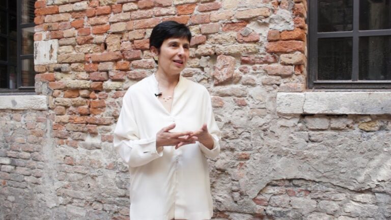 AD Entrevistas: María Margarita Segarra, Dolores Martínez Orralde y Xavier Guzmán Urbiola