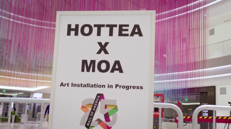 HOTTEA Transforms North America’s Largest Mall with 13.000 Strands of Yarn