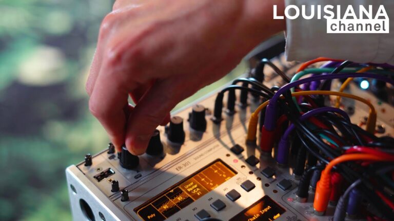 “Simplicity is very important in music.” | Musician Simon Littauer | Louisiana Channel