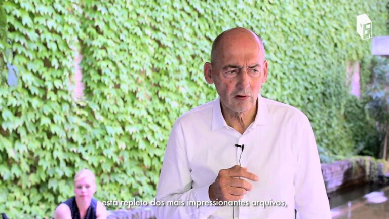 Uma Bienal do conhecimento: Rem Koolhaas sobre a importância dos arquivos