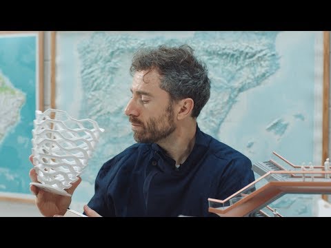 Thomas Heatherwick designed the Vessel to “bring people together”