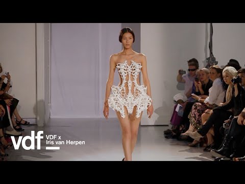 Architectural knowledge is “very useful” in fashion says Iris van Herpen | Virtual Design Festival